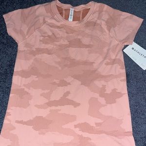 Athleta Momentum Tee